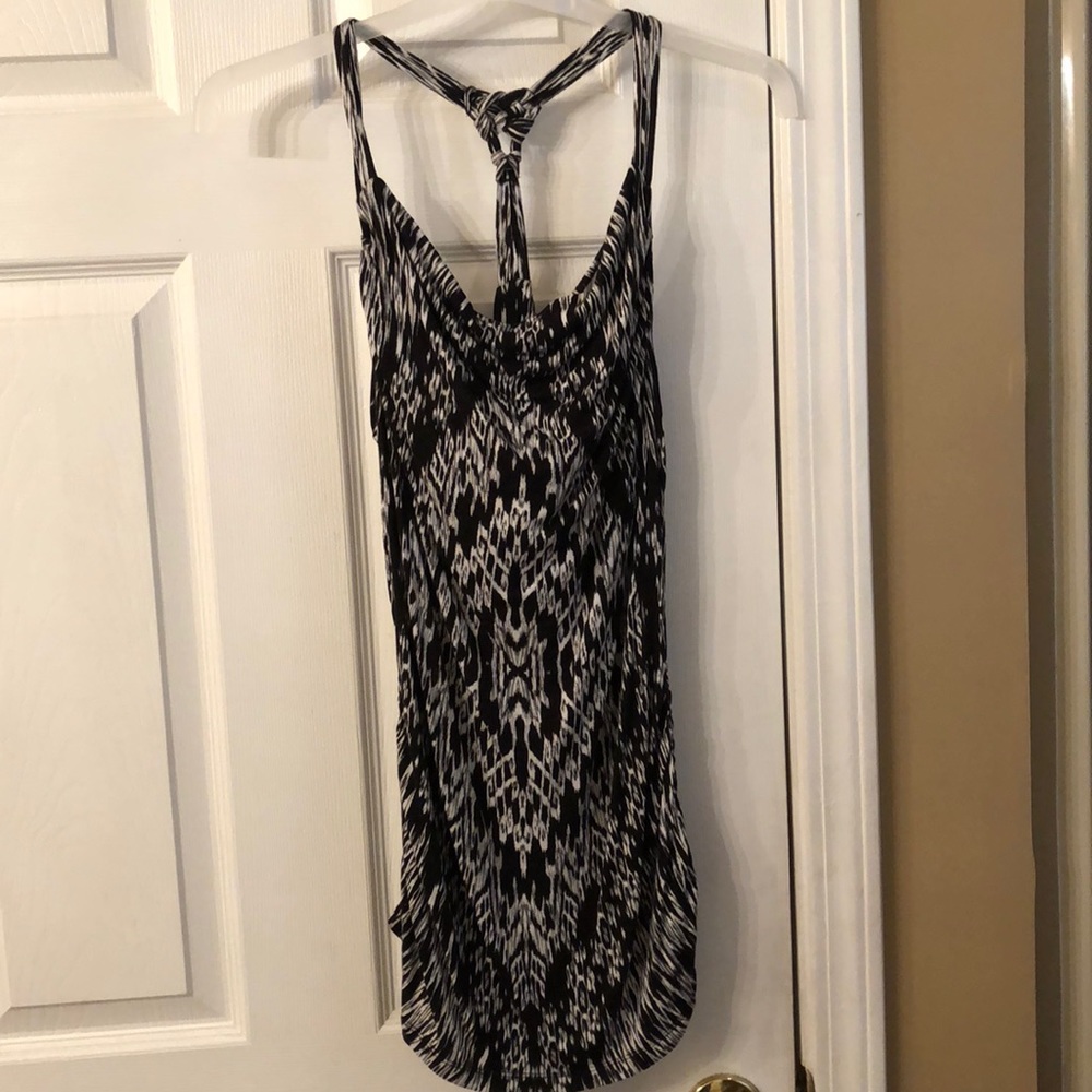 Banana Republic black and white print tank.